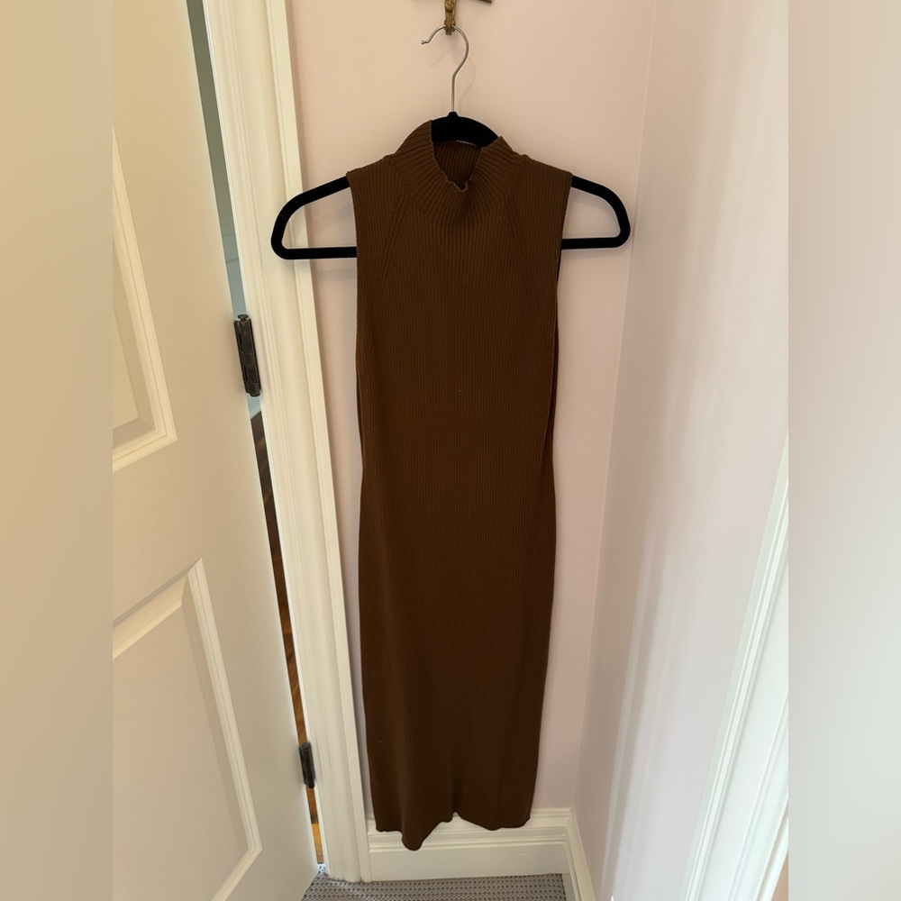 Theory knit brown long dress